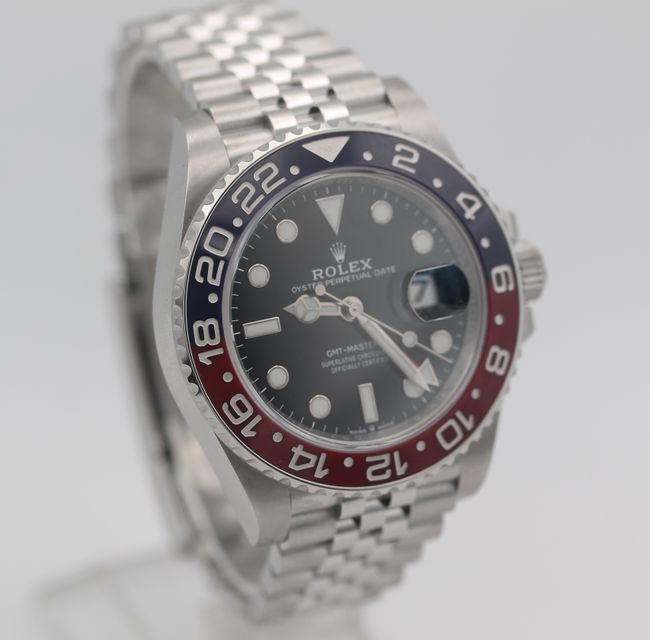 Rolex GMT Master II 126710 BLRO Image 2